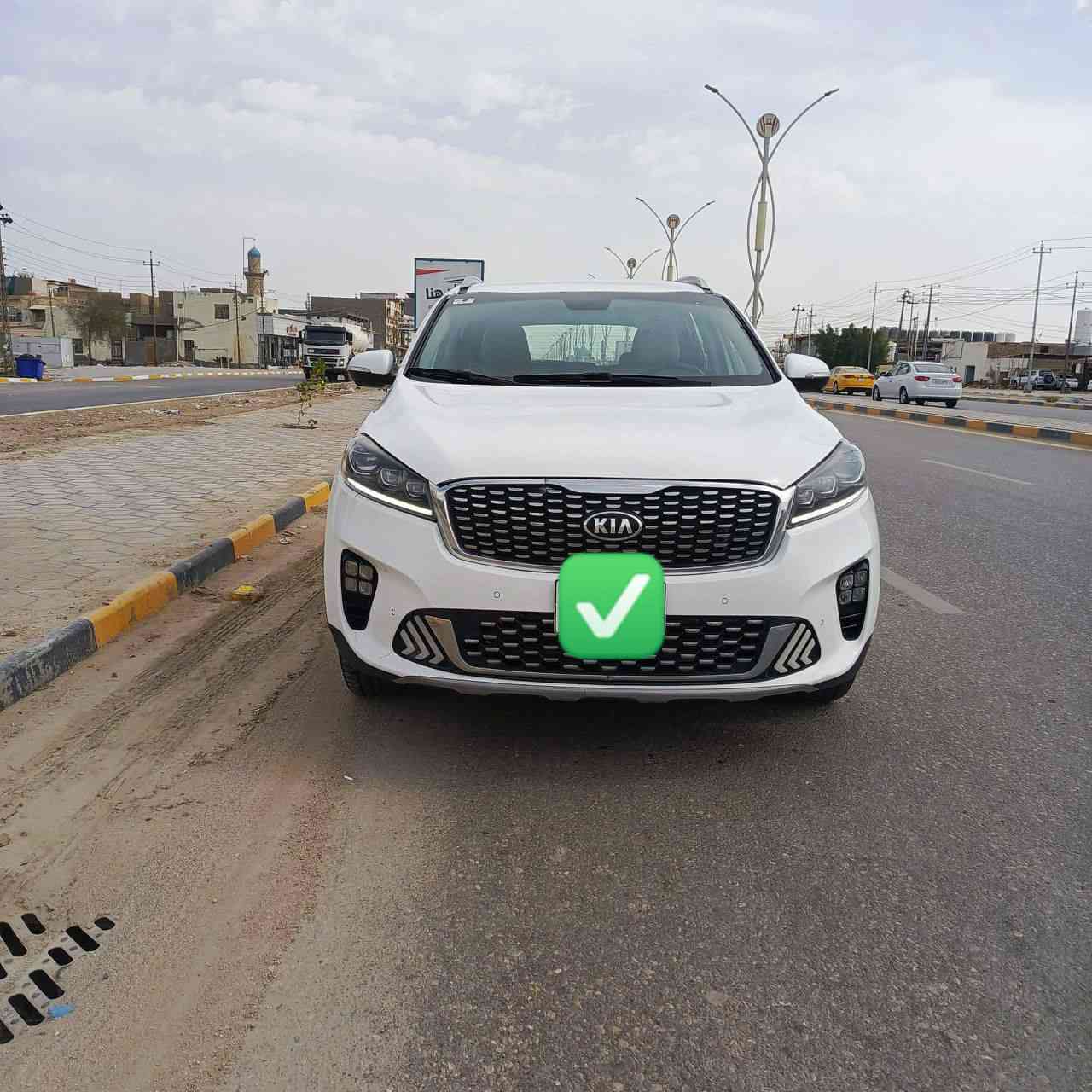 سلام عليكم سياره سورنتو للبيع موديل 2020 خليجي رقم بغداد بسمي مداور ثاني يوم مكينه وكير وحداديه وتخم تاير وتبريد كفاله علئ وضع شركه سياره خير من الله مال جناي ماشيه 73 حقيقي سياره علئ وضح شركه مكان سياره ديوانيه رقم الهاتف *********** 

مواصفات سياره 1/1 فول مواصفات عده البنرامه فقط مكينه 6 سلندر

للبيع او المراوس

