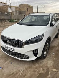 سورنتو ٢٠٢٠ خليجي  ماشيه ٧٠ الف  تبريد قطعتين  كشن كهرباء كفاله عامه ف...