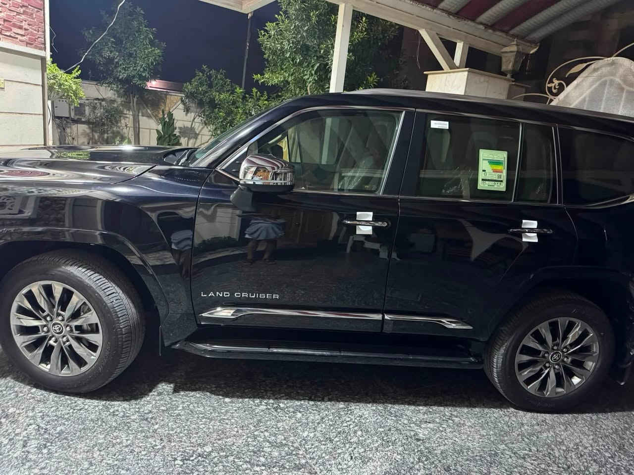 🚙🔥 تويوتا لاندكروزر 2024 VX Limited 🔥🚙

الفخامة الحقيقية تبدأ من هنا 👑✨

✅ محرك 4000 V6
✅ فئة VX Limited فول مواصفات
✅ نقطة عمياء
✅ رادار
✅ تدفئة وتبريد كراسي
✅ خزن ميموري للمقاعد
✅ راحة وتقنيات متطورة بأعلى مستوى

✨ داخله شهر  12لسنه 2024
السياره ماشيه 3000 زيرو 
مغلفه ppf
السعر 82500ثمان شدات وخمسه وعشرين ورقه
هاتف ***********
