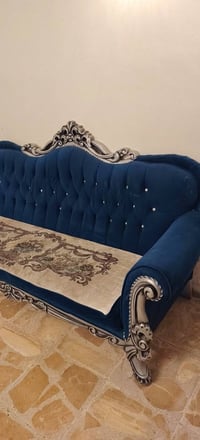 للبيع تخامة عدد ٣ عشر مقاعد لكل نوع منهم  الازرق مصري عشر مقاعد تكمه ا...