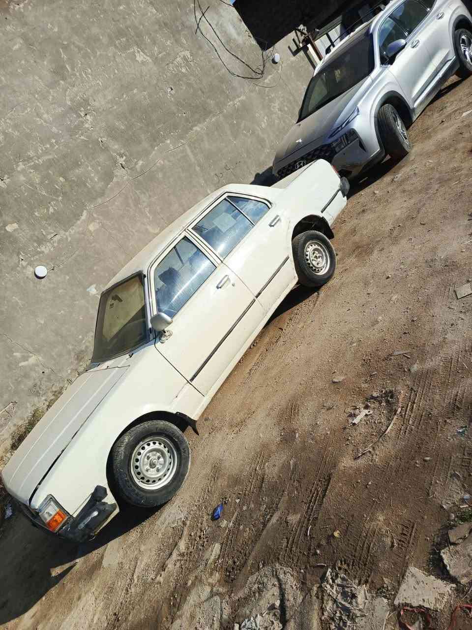 وينهم محبين الكلاسيك والياباني القديم  تيوتا كرونا جيل الطيبين وكير ومحرك اوتماتيك المرغوب وصناعة ياباني وعدك الحساب تبقة عمر وياك كير ومحرك شرط نضيفات وكشرها كدامك بلادي كلشي محاط علية رقم الماني كركوك اخذتها من ولد ابغداد عدة وكالة بيها تجي تأخذ من عدي مكاتبة اتكفلك كلشي بيها  وسنوية عضم عاج واطيك رقم ابو الوكالة هم سيارة كلها بلادية وشغالة وكاملة تنكر سويج وتطلع وين مايعجبك محافضات ترايك إذا يعجبك تخم تاير نضيف جواها مدوشمة جديد بعدها بجيسها كهربائيات شغالة كل هذا الحجي وعارضها بسعر دراجة بس ب((  13  )) ورقة  ومكاني بغداد الزعفرانية وهذا رقمي وموجود واتساب همينة إذا ماعدك رصيد وخادم للناس الي تجيني من مكان بعيد ***********
