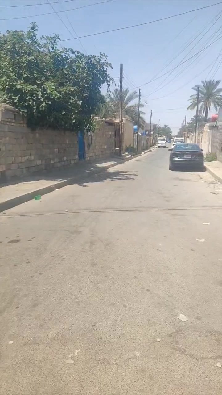 سلام عليكم 

بيت 300 متر معرض منه 150 تريدة بيت تريدة قطع ارض 
العنوان بوب الشام سوق بوب الشام 
السعر 80 وبي مجال
***********
