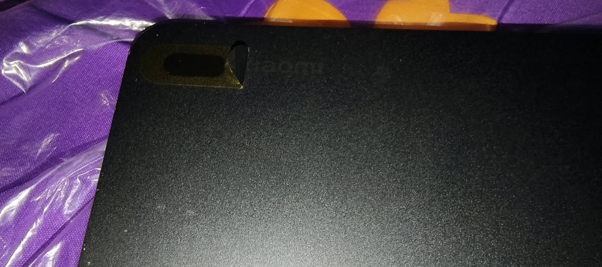 السلام عليكم ورحمة الله وبركاته 
يا خوان عندي شاومي باد 6s pro

حجم 12
ذاكرة 512
الايباد نضيف مثل ماتشوف بل صور كارتونه موجوده 
شراي هاذ رقمي ***********
السعر تواصل وياي او تدلل
