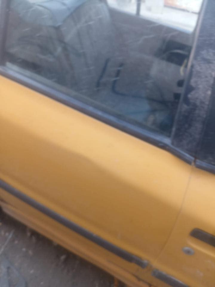 سلام عليكم سمند 2011 السياره كير او مكينه فرنسي مصار كم يوم من مجفته بستم ابو النكره السياره بيه بس هاي الضربه جاملاغ امامي رقم إنكليزي راعيه بصفي سعر ٢٨ او بيه مجال الرقم ***********
