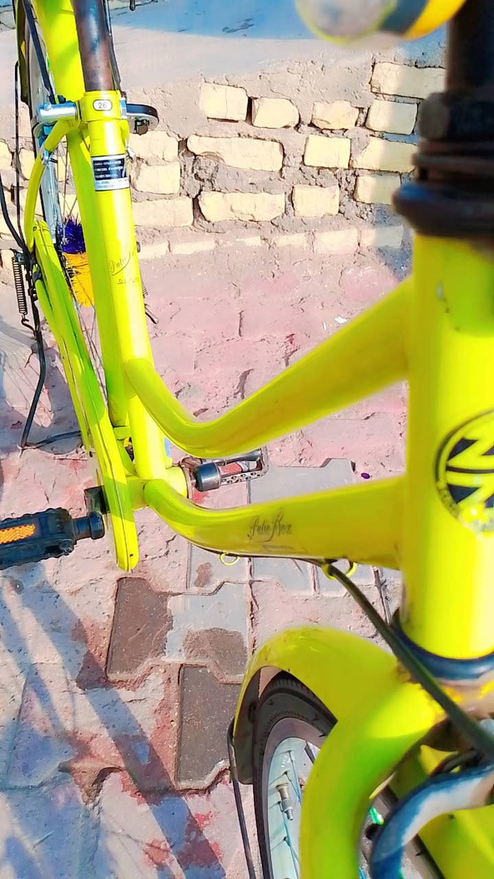 سلام عليكم بيسكل لون تفاحي للبيع شركت بيدي بيسكل 
نضيف موديل، 2017 تجي شوفة يالة تاخذة شراي يخابرني او يراسلني واتساب/***********/ مكاني العماره ابو رمانة
