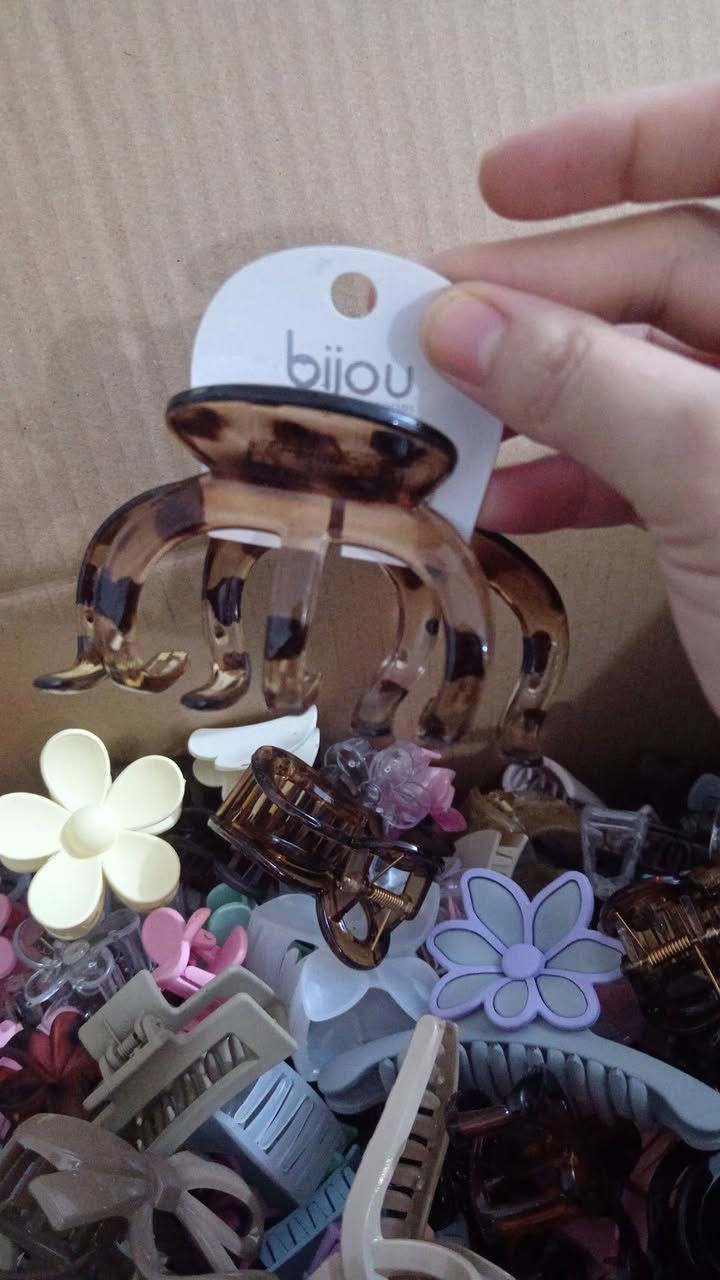 متوفر طباكات أطفال وقراصات نسائي القطعة الف دينار حسابك يعبر ال ٢٥  توصيل مجاني
ماشات الأطفال الكارت الف المفرد بالجملة ١٥ كارت ب ١٠ الاف


**إذا كنت صاحب هذا الإعلان وتريد حذفه لأي سبب، رجاءا أرسل رسالة إلى الدعم الفني**