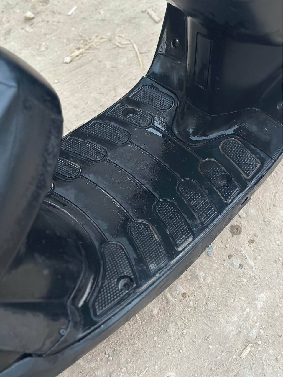 بطه ٢٠٠٣ دبل سكليتر للبيع او مراوس السعر 360 الف 
ناعمه كلش شلعه معدل فول لايت بكلايت هورن قفل ستيرن كله شغال مفتوحه مره وحده مبدل بستم فقط بلادي اني مداريهه و ايدي بيهه بحيث تشغل و تطلع ونته مأمن بيهه ونه كير فقط وما ماثره عليهه مكاني كربلاء هذه رقمي *********** كربلاء, العراق
