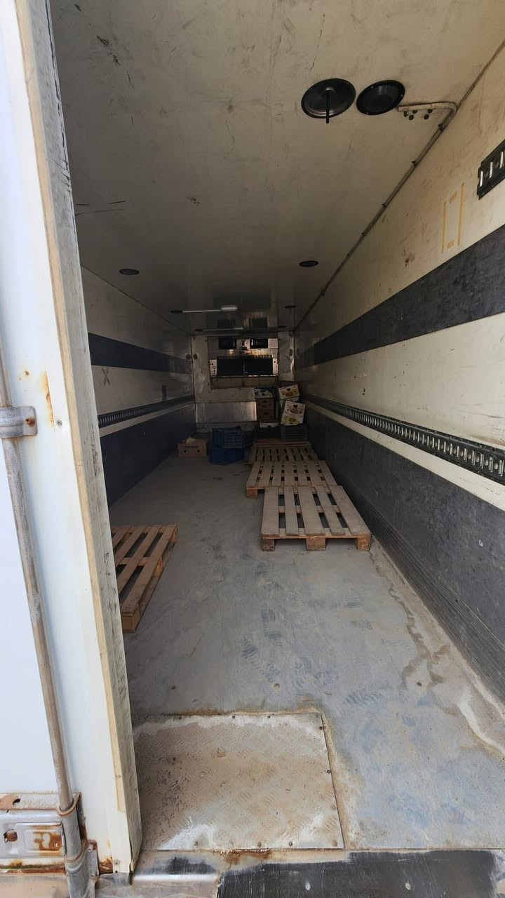 براد ١٥ طن للبيع
طول ٨.٥ متر عرض ٢.٦٠
للاستفسار ***********
