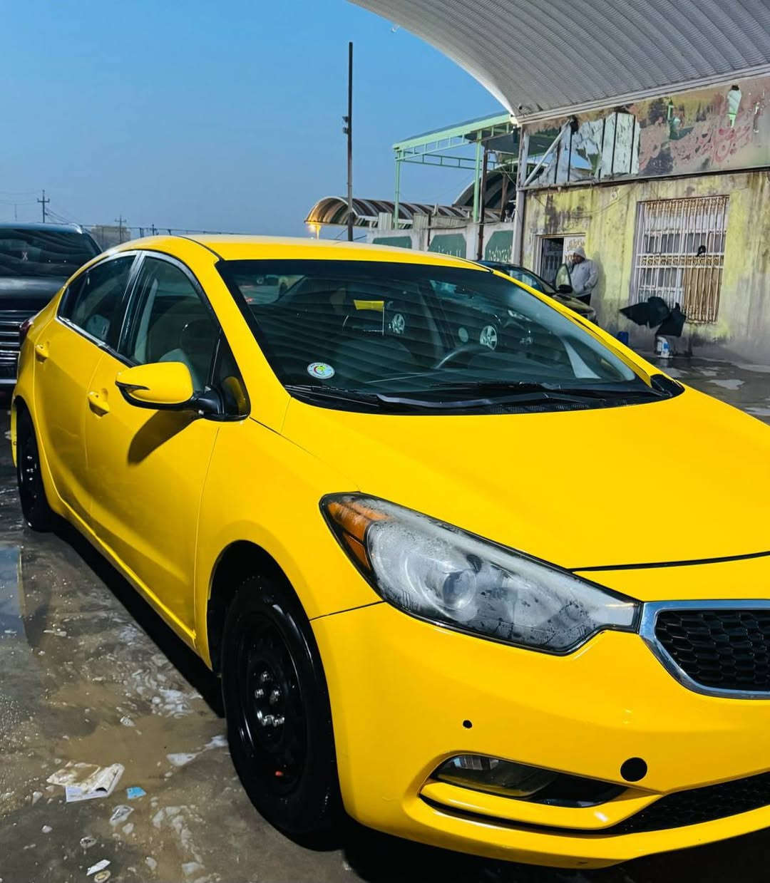 السلام عليكم
فورتي ٢٠١٤ كير عادي وارد امريكي رقم بغداد دولي بأسمي محرك ٢٠٠٠ دوش حادثها جاملغ وبنيد مصفره هيئه وغرامات السعر ٨٥ ورقه وبيها مجال  مكانها ديوانية
للإستفسار أكثر الاتصال على الأرقام 
***********
***********
