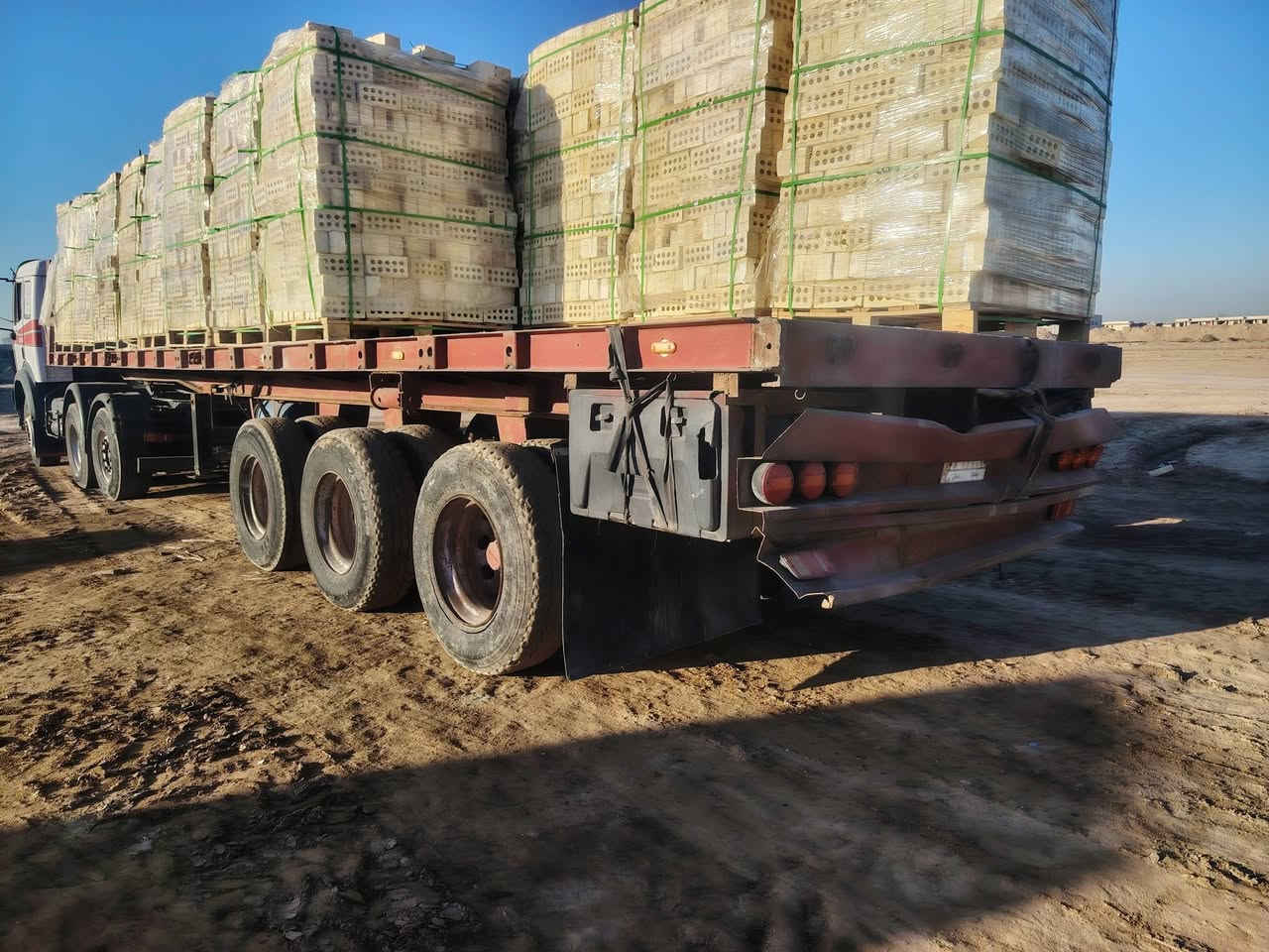 سلام عليكم عربانه للبيع جاهزه للعمل مكانه بغداد شعله اني مكلف بل نشر رقم راعيه *********** امجد العكيلي سعر 80 او بيه  مجال اني مكلف بل نشر
