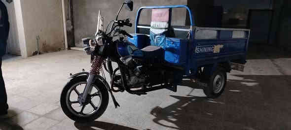 سلام عليكم
للبيع جمره 2023
مكفوله من كلشي
مرقم وجاهز تحويل ثاني يوم
ترايك وين ماتريد سعر2600
شراي يتصل عل رقم
***********
 مكاني كوت مركز
مكلف بالنشر؟؟
