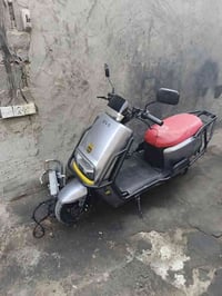 دراجه hvs صار 3 اشهر مخاذه مليون و400 نضيفه كير 4 نمر 6 بطاريات صندوك ...