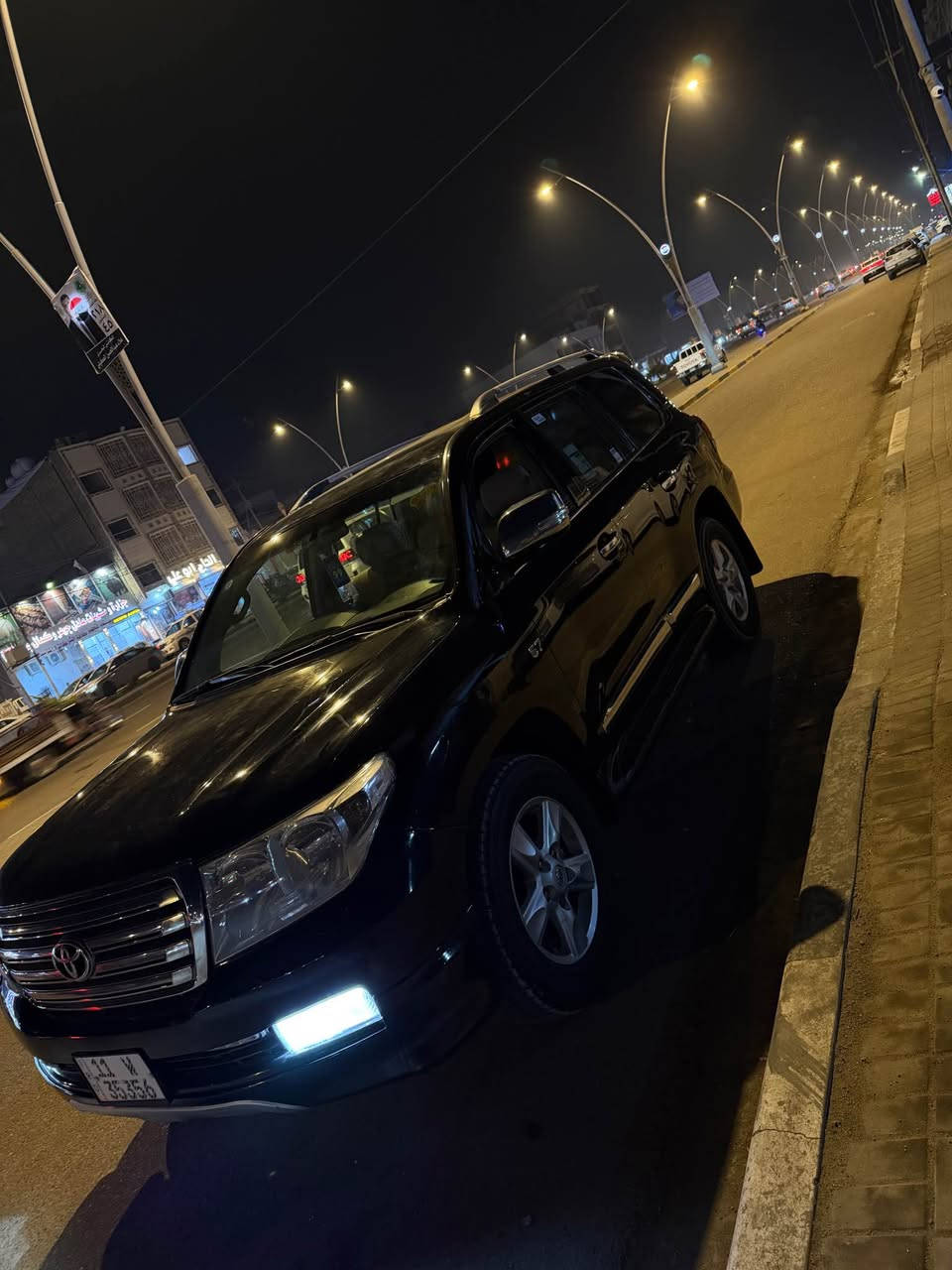 لاندكروز فكساره معروفه مواصفات الفكسارمحرك v8خمس بصمات موديل ١١ فول مواصفات رقم الجديد باسمي  رقم مميز مكفوله من الضربه والصبغ والتبديل 
السعر 310$
العنوان بصره القبله حي المهندسي
للاستفسار *********** البصرة, العراق
