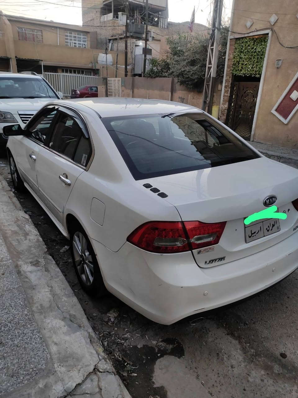 اوبتما (لوتز) 2010 بيهة ربع بنيد ونص چاملغ جهة الصدر محرك وگير تمام تبريد شغال السيارة بأسم كردي مو شركة سنوية ساقطة للاستفسار واتساب *********** سعر 105 بيهة مجال بسيط للشراي مكان بغداد
