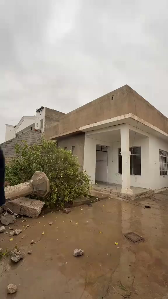 تفليش كافت المنازل والمحلات القديمه بمواده واسويلهيا كاع في جميع مناطق ديالى الاتصال او مراسله واتساب ***********
