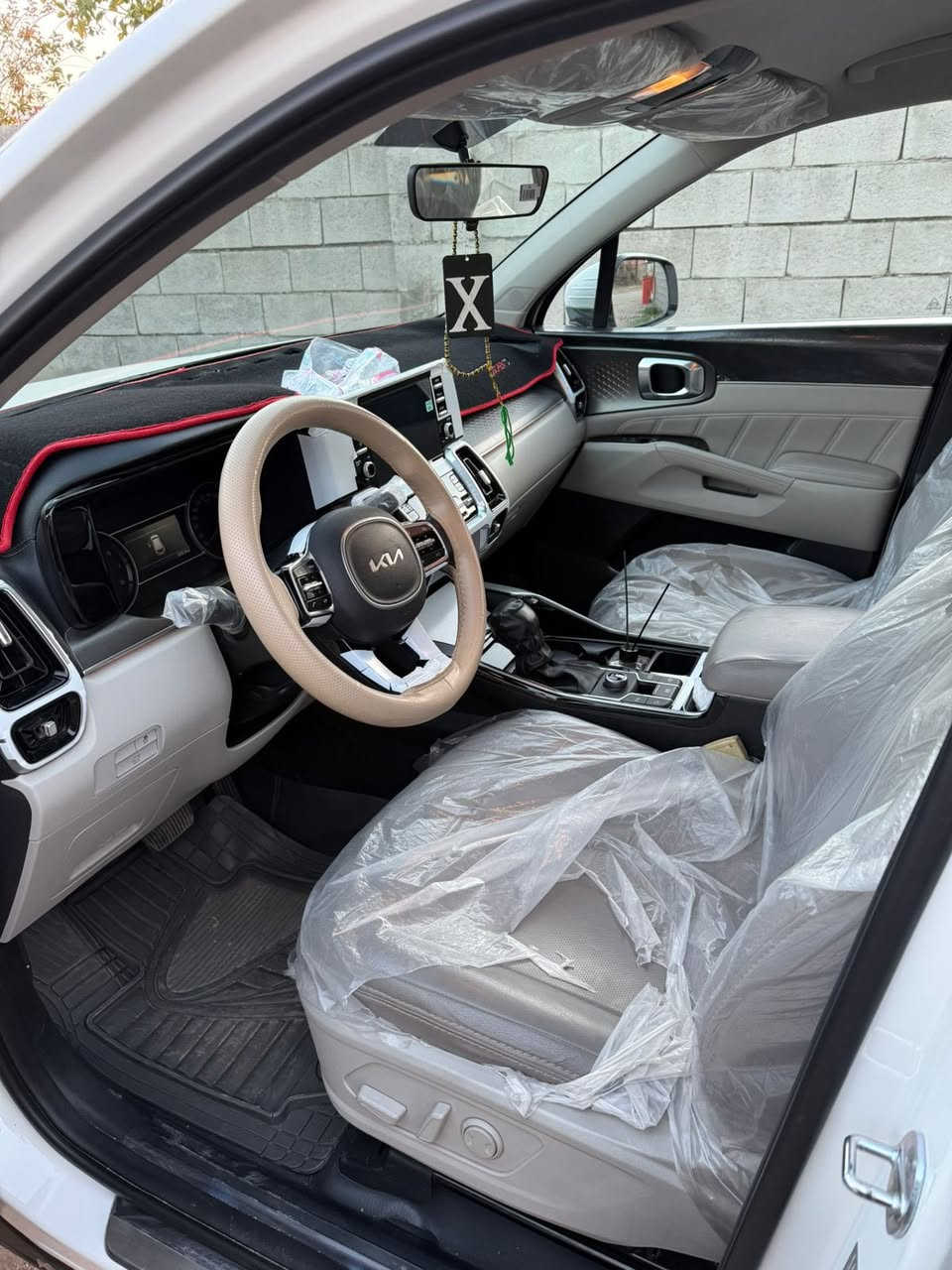 السلام عليكم 
مكلف بالنشر…!

سورنتو 2023 خليجي 
4سلند
7 راكب
3 قطع تبريد
بصمة ابواب وتشغيل عن بعد
جنطة كهرباء 
شاشة لمس 
حساسات امامية وخلفية 
مري طياتو هولد 
السيارة ماشية 32800كم 
رقم اربيل دولي وباسمي 
مكفولة كفالة عامة
عنوان السيارة الرمادي/حصيبة الشرقية
السعر 26.500$ 

‭0790 224 3337‬
