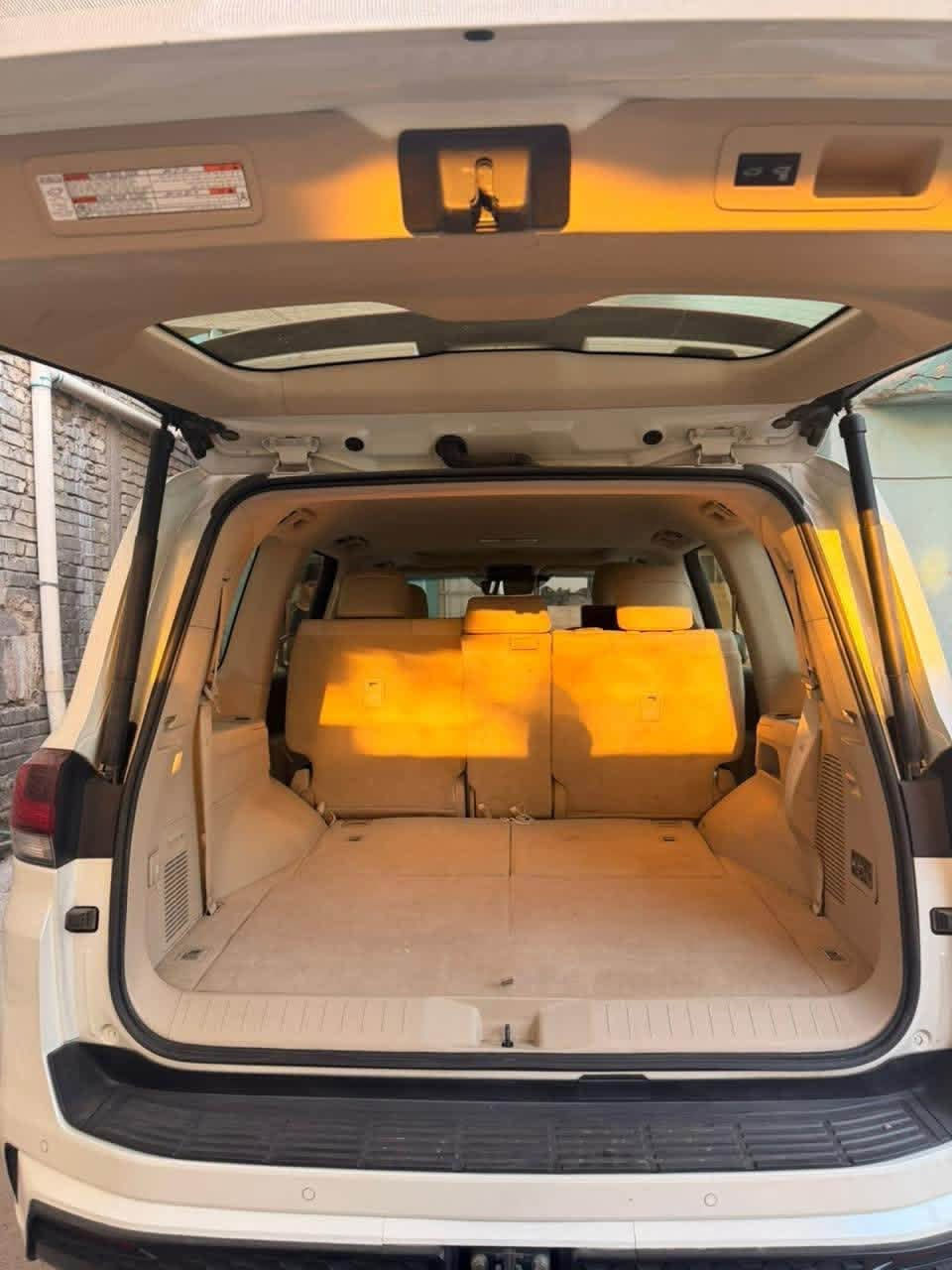 السلام عليكم لاندكروز مديل 2024 بريم اصلي مواصفات سياره أربع كامرات تحديد مسار جنطة كهربائي أربع بصمات بلاك اديشن فول مواصفات
 تحكم استيرن 3شاشات مكفولة كفالة عامة رقم بغداد تحويل ثان يوم  ‭***********
