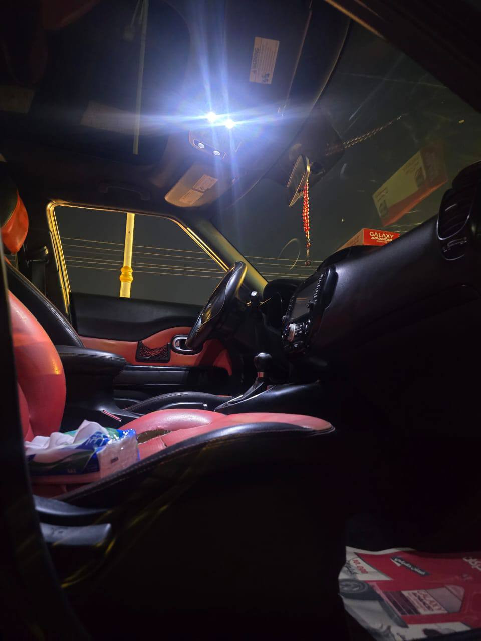 صول وراد  موديل 2015. فول مواصفات بصمه بارنوراما حجم المحرك ٢٠٠٠ دوش.     بصمه بارنوراما كشن كهرباء تبريد تدفى ستيرن تدفى فول فول فول فول. سعر 117 باسمي سياره شرط تحويل بيه بنيد فقط.       بدون دواخل.         ***********.
