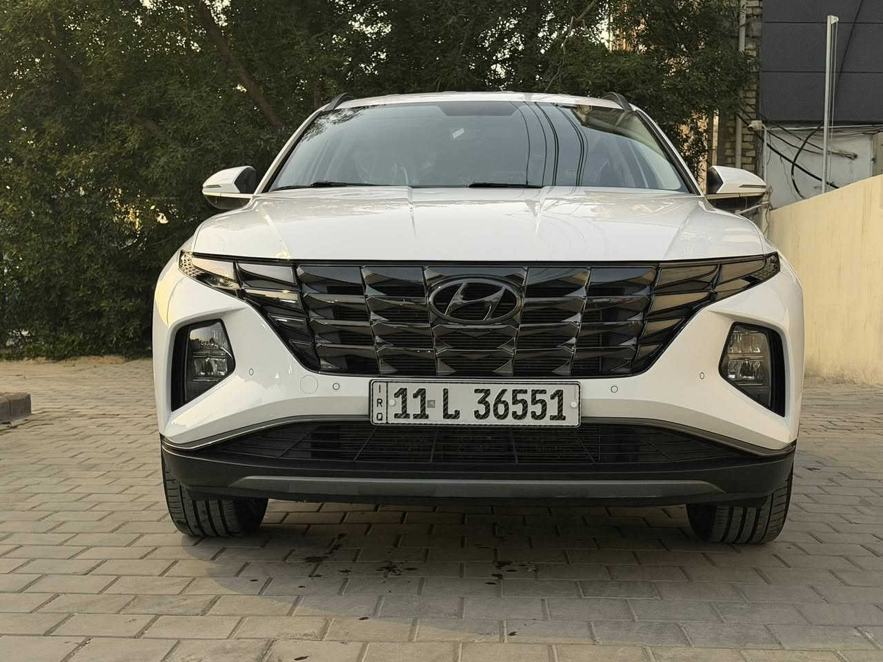 السلام عليكم
سيارة للبيع توسان موديل 2024 خليجي فول مواصفات قمارة حديد السيارة بيها ملاحضة بسطة وموضح بالفديو كلشي 
السيارة ماشية 26الف كم
مواصفات السيارة :
- بصمة تشغيل وتشغيل عن بعد 
- تحكمات ستيرن جهتين 
- مقاعد كهرباء
مكان السيارة /بغداد حي اور بيع مستعجل 

للاتصال رقم الهاتف  ‭0775 551 4435‬
