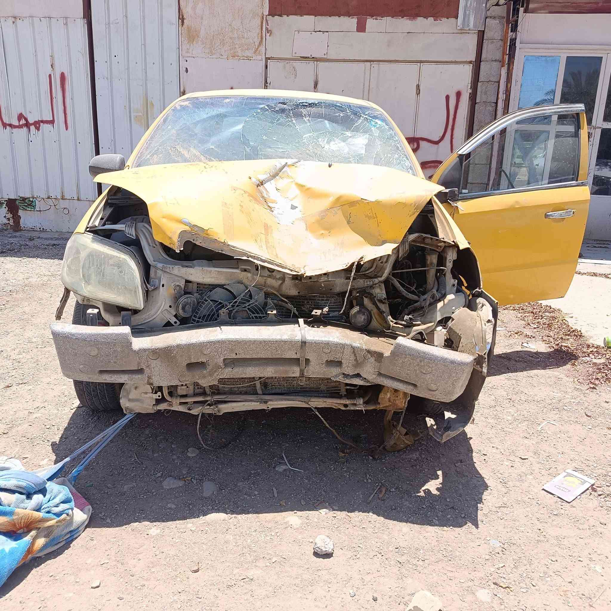 سلام عليكم 
افيو 2007
ابيع علة حادثها 
رقم ديالى 
سعر 25 و قابل للتفاوض 
عنوان السيارة بعقوبة قرب المرور 
ه‍ ***********
