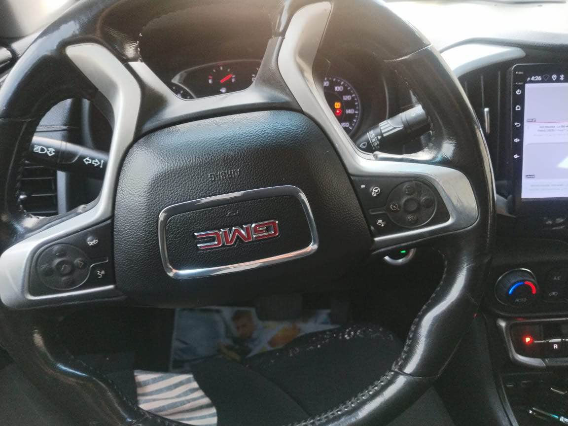 السلام عليكم للبيع جمسي تيران AT4 مديل 2022 رقم بصره بسمي السياره تقرير غرق  وبيهه دحكه خفيفه بالباب اتصلحت بارد  مكاني البصره سعره 160  الشراي يتصل او واتساب 
‏***********

انا مكلف بالنشر الشراي يتواصل وي الرقم 👆🏻👆🏻 البصرة, العراق
