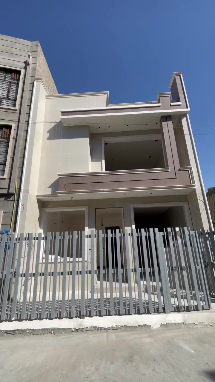 100 متر للبيع واجهة 6.66 ونزال 15 
يحتوى على 4 غرف نوم سويت 
واستقال ومطبخ وهول عدد 3 
حي الجهاد المسائله والعداله قرب مجمع النسيم 
للاستفسار اكثر 
***********
