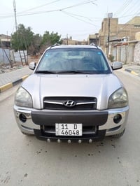 اسلام عليكم توسان للبيع مديل ٢٠٠٩ رقم بغداد بسمي لاظربة ولاصبغ محرك ٢٠...