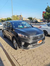 سورنتو ٢٠١٩ • ٤ سلندر • يحتاج صبغ