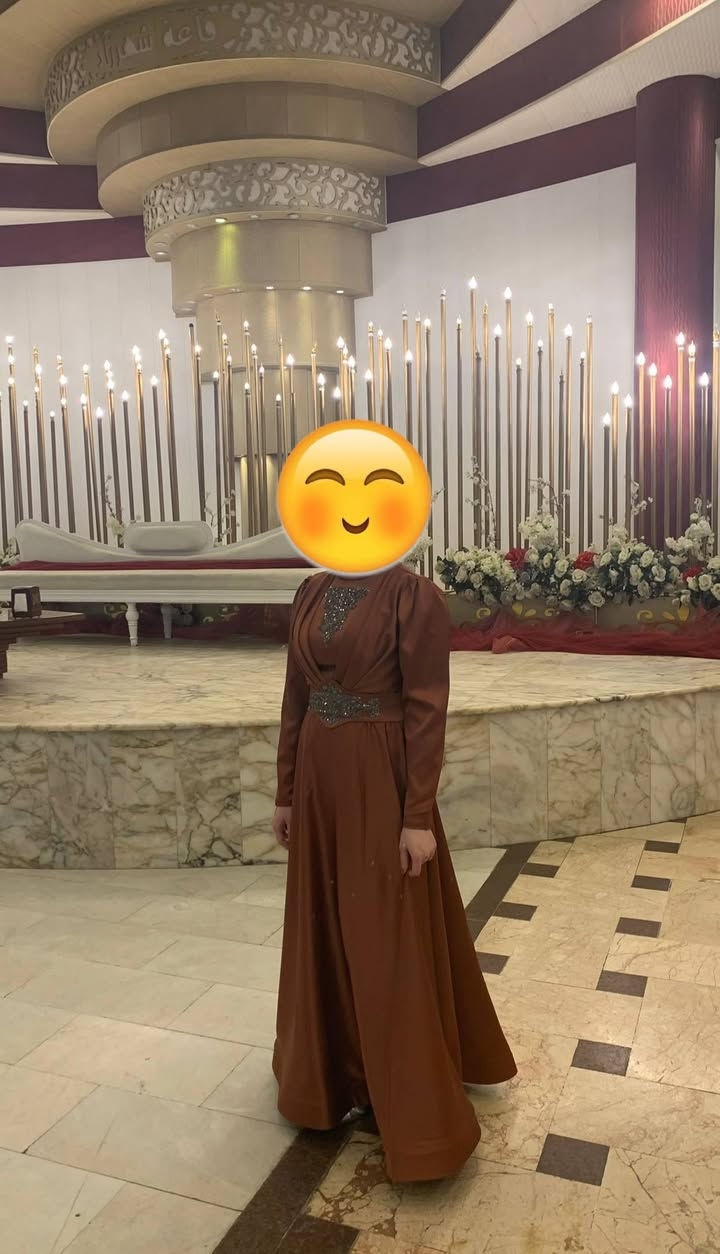 السلام عليكم
فساتين قياس ٣٨ ثنينهم .. كل واحد ملبوس مره وحده ع كد ٣ ساعات ومغسولات ونظيفات وكل واحد اشتريته ب١٤٠ 
اريد ابيع الواحد ب٩٠


**إذا كنت صاحب هذا الإعلان وتريد حذفه لأي سبب، رجاءا أرسل رسالة إلى الدعم الفني**