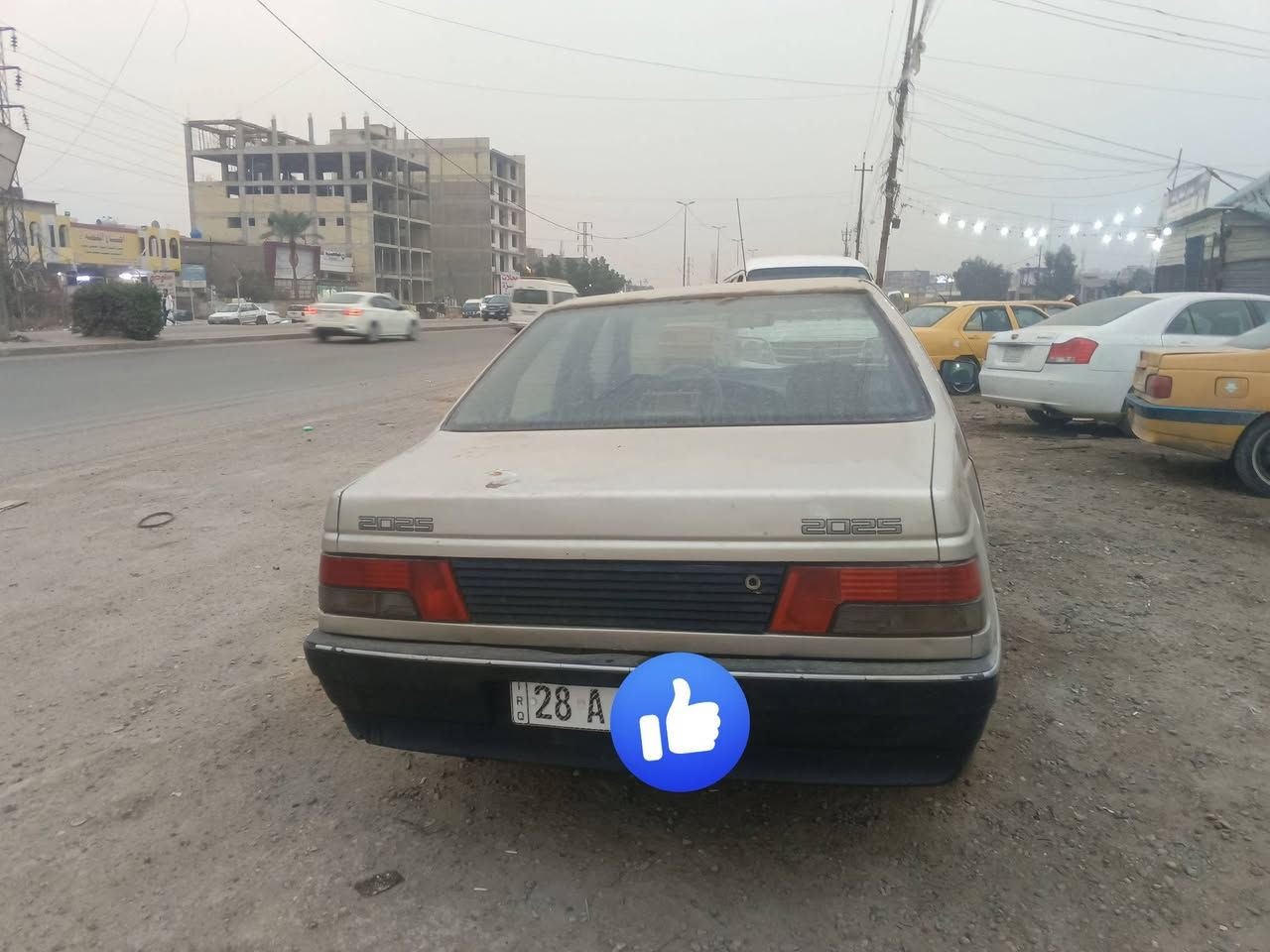 بيجو روى موديل 2009 رقم انگليزي سنوية 29 فقط بيهة ضربة بجهة اليمنة الجاملغ الامامي والخلفي كهربائيات شغالة تخم تاير جديد سيارة حلوة كير مكينة اكسل خير من الله تبريد تدفئة شغالة المكان بغداد السعر خاص الرقم ***********
