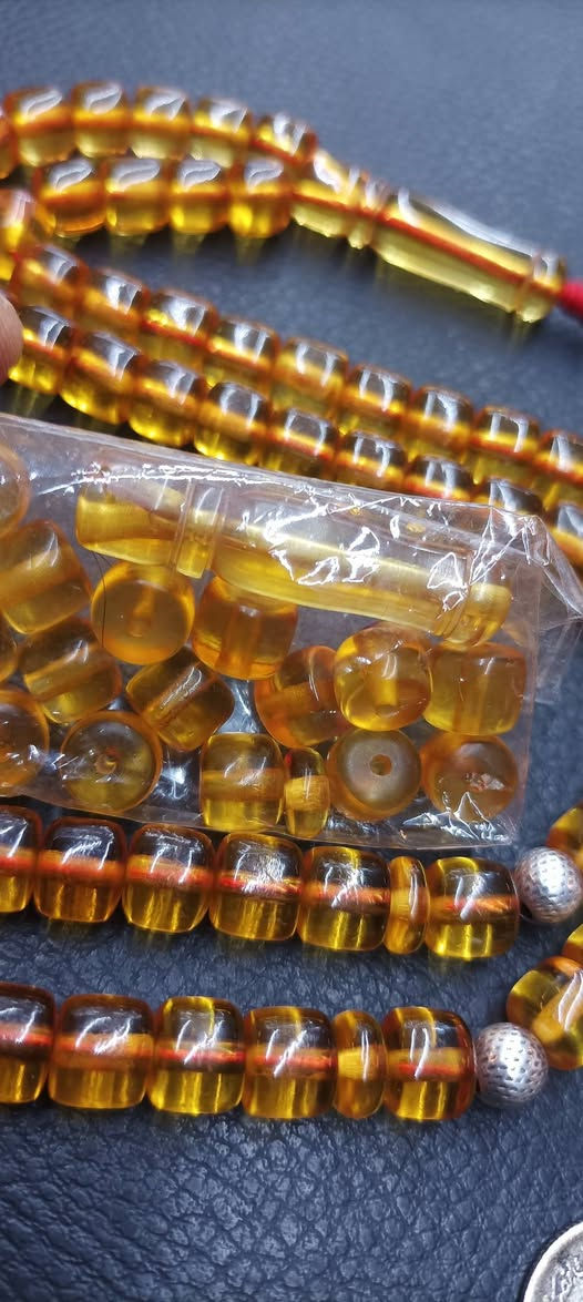 سندلوس خام الماني 65 حبة فواصل فضة كركوشة حلبي تلبيس فضة مع حبات وشاهد احتياط المهتم يتفضل خاص


**إذا كنت صاحب هذا الإعلان وتريد حذفه لأي سبب، رجاءا أرسل رسالة إلى الدعم الفني**