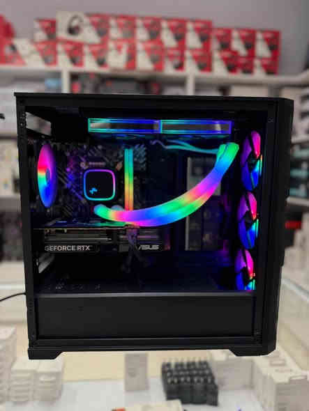 Gpu: rtx 5070 asus daul 
Cpu:i5 14400f 
Ram: 16gb 4800mhz Tforce ddr5  
Psh:750w 80plus 
Mth: asus H610m-K ddr5 
Hard: 512.g. nvme 
Cooler: deepcool 2fan 240mm aio 
Case : fantec 4 fan rgb 

کەیسی زۆر زۆر بەهیز تایبەت بە گەیمینگ 
زەمانی ٦ مانگ 
نرخی تەنها دوو ملیۆن 
٢ ملیۆن
گەیاندن هەیە 
*********** أربيل
