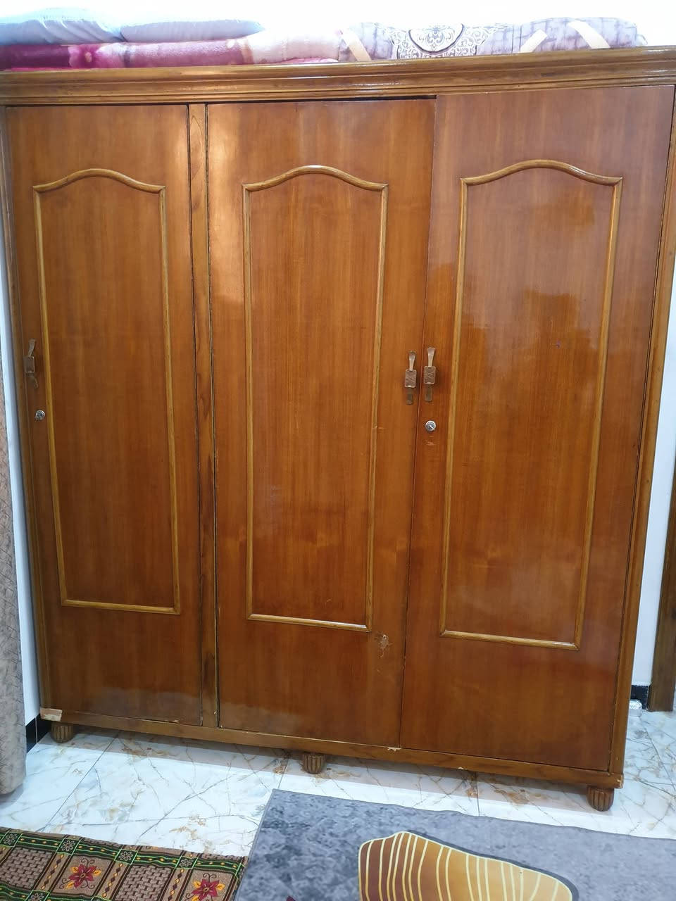 سلام عليكم للبيع مكيف نوع وادي مامصلح السعر ٢٥٠ وبي مجال كنتور ٣ ابواب ١٠٠ وبي مجال معرض صغير ٢٥ وبي مجال مكاني الاسكان العسكري ***********
