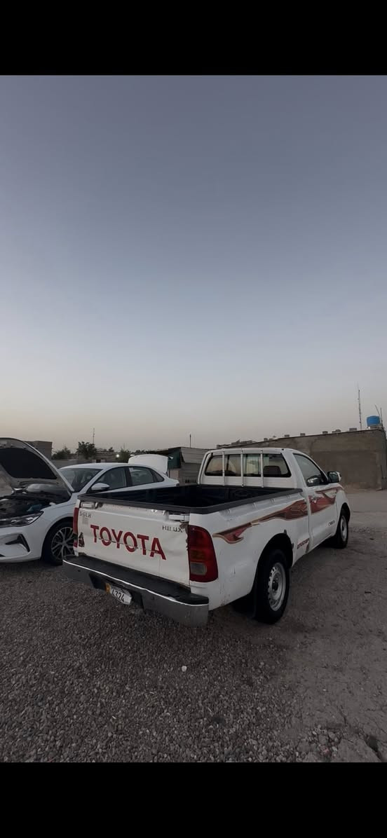 ام عليكم بيكم تك موديل ٢٠٠٦ كير محرك تبريد جاهزه من كلشي بيهه شوي فطر بشاصي قليل الباقي شوف العين سعر 80 بيهه مجال مكاني بصره زبير   بسمي تحويل ثاني يوم    مكلف بنشر ***********
