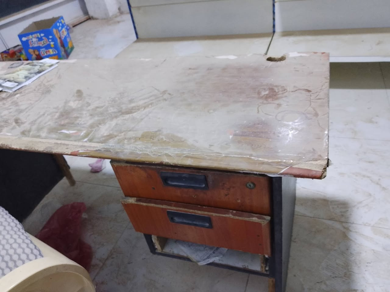 رفوف محل كامل مع ميزان ومع ميز للبيع للاستفسار راسلونه خاص


**إذا كنت صاحب هذا الإعلان وتريد حذفه لأي سبب، رجاءا أرسل رسالة إلى الدعم الفني**