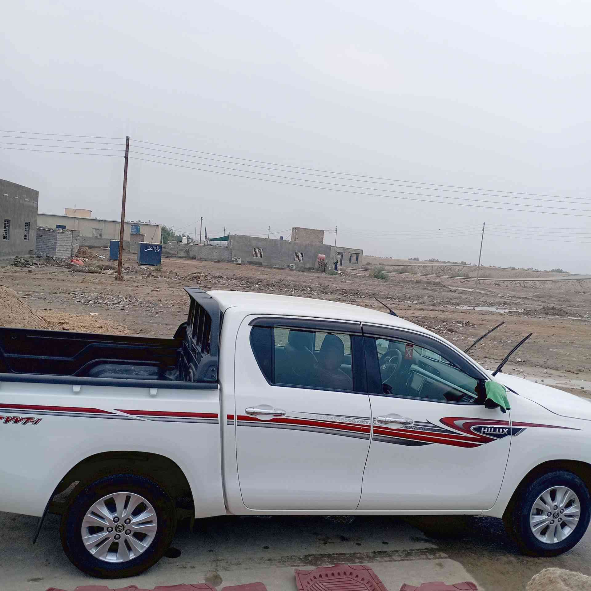 السلام عليكم بيكم هيلوكس للبيع مكفول كفالة عامه ماشيه  111
رقم اربيل رقمي***********
***********
