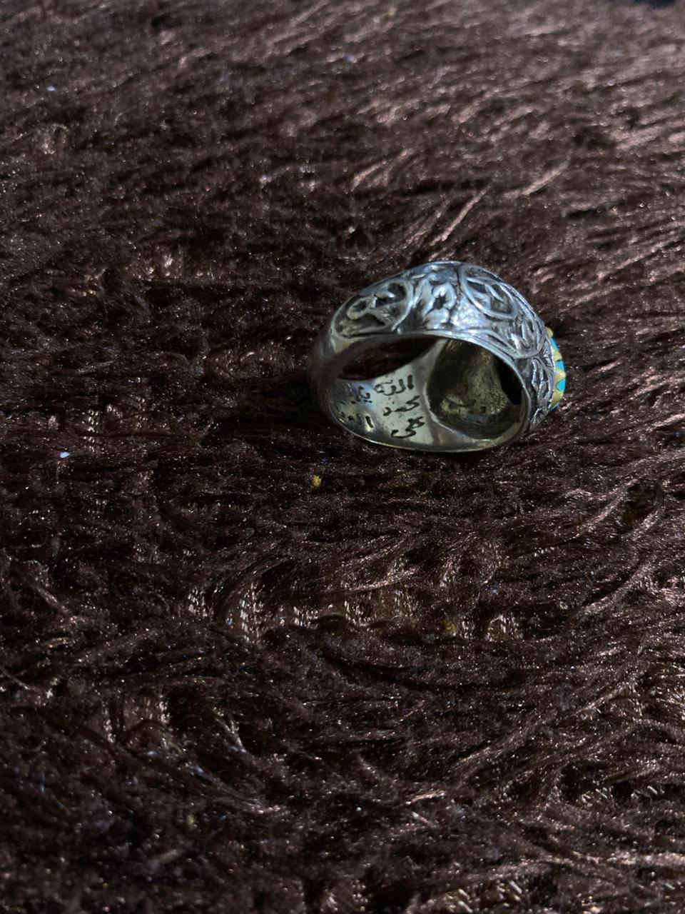 السلام عليكم ورحمه.رمضان كريم وصيام مقبول انشالله .قطعة من العيار الثقيل بصياغة قديمة ...
متوجة بحجر فيروز نيشابور لبة صافي جدا لون سمائي ابداع.
مختوم بآيات قرانية مباركة ....( اية الرزق.ـ واية. ربي لا تذرني فردا وانت خير الوارثين ) مؤرخة بسنة ١٩٩٥  قلم زن 
هدية الخاتم ٣٥٠$ اي ستفسار خاص


**إذا كنت صاحب هذا الإعلان وتريد حذفه لأي سبب، رجاءا أرسل رسالة إلى الدعم الفني**