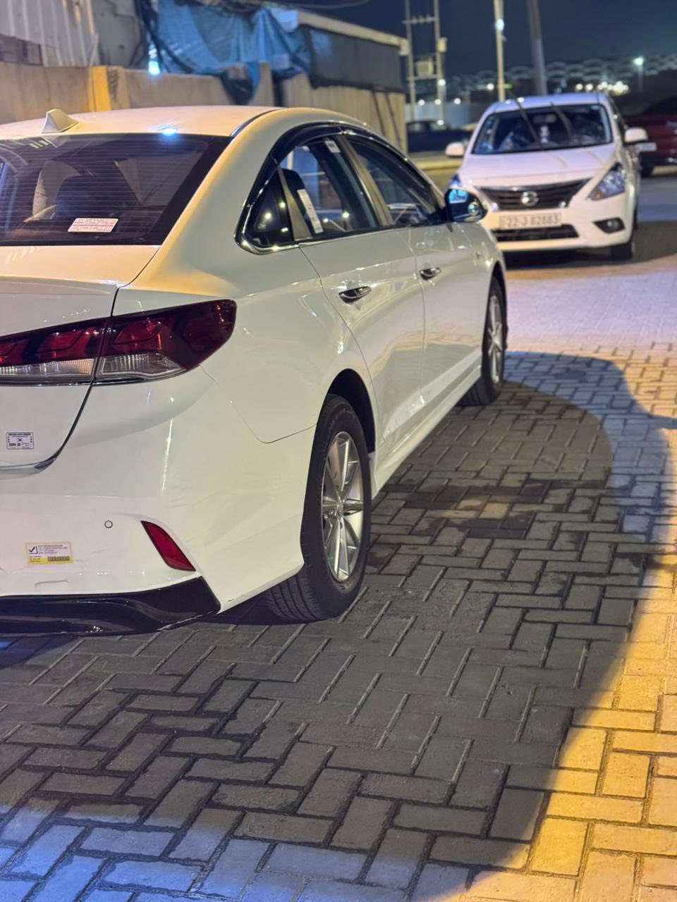 لسلام عليكم ورحمة الله وبركاته 
هونداي سوناتا وارد كوري كفاله ماعده البنيد مقسم فقط مديل 2020 جاهزه كلش  مكينه قبل شهر مبدله خط واحد شادله مال خليجي رقم بصره جديد
السعر( ١٦٤ ) وبيها مجال
للاستفسار الاتصال على الرقم 
***********.   ابو الجود
مكلف بالنشر
