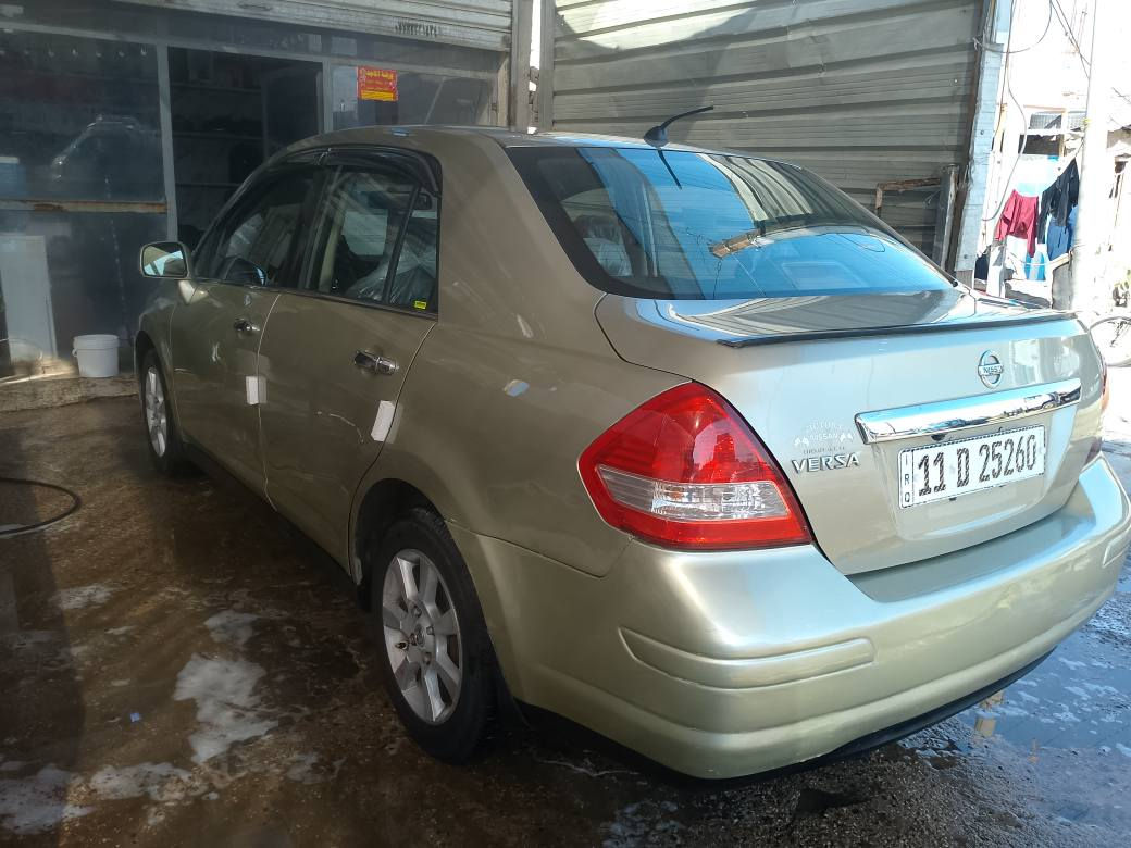 سلام عليكم اخوان نيسان فيرسا موديل 2009رفم بغداد بااسمي هزه جديده مصبوغه حزام حلوه السياره محرك جديد 
صدر جديد تخم تأيرات دايرم جدد شاشه كامره سعر 72وبيه مجال بسيط مكان شهداء البياع *********** بغداد, العراق
