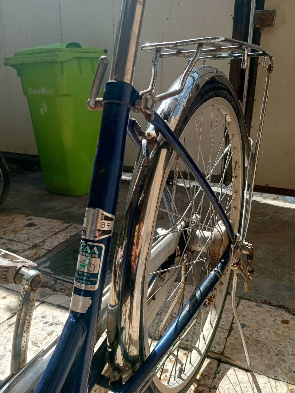 السلام عليكم بايسكل26ابو الگير الكير مالة دفن بالبطيخة بايسكل نظيف وتايرات جدد ياباني العنوان الدورة رقم هاتف *********** السعر 65
