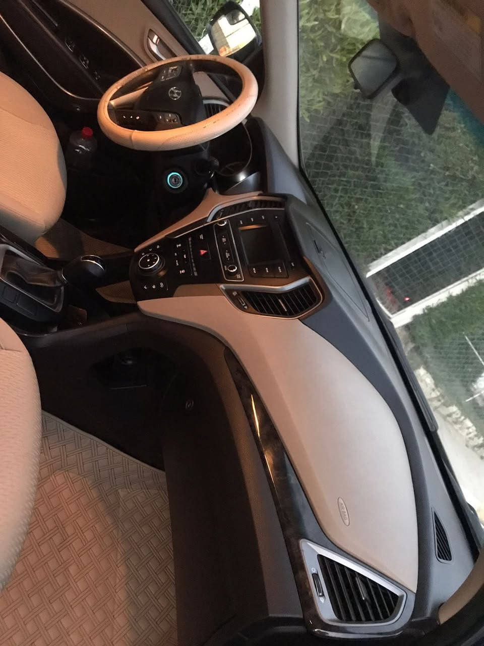 نتافية موديل 2017 وارد امريكي
 4سلندر 2400 سعرها جوه سوك 

حادثه نفس الصوره والسونار نفسه حادثه جدا بسيط البنيد معدل بارد فقط وجاملغات من طرف طخه مصبوغات والسيارة نظيفه دينار متصرف عليه دبل كازكيت يعني بانزين عادي تمشي تبريد قطعتين شاشه جبيره مانع انزلاق نظام الصعود فور ويل نظام ايكو درايف مود سبورت وبيه بعد هواي مواصفات السيارة رقم سليمانيه باسمي الرقم مالته الجديد الدولي
العنوان اليرموك او شارع فلسطين 
السعر 133 بيها مجال بسيط جدا 

رقم صاحب سيارة ***********
