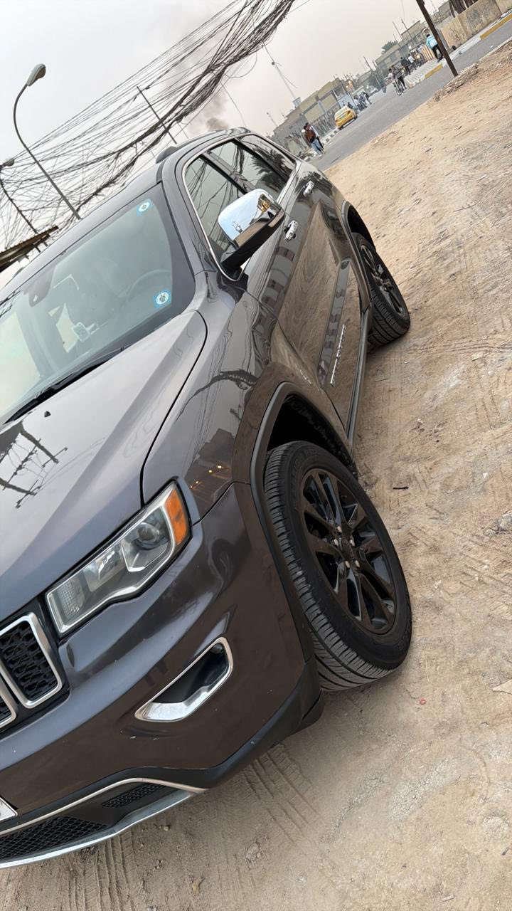 السلام عليكم 
للبيع👍
جيب شيروكي موديل 2020
لمتد💪
وارد امريكي
حادثها جاملغ وبنيد 😞 
مواصفات لمتد معروفة 👐
بيها مشكله بالمكينة 🤕
بس تمشي سريع وين متريد توصلك 😇
سيارة حلوه وجاهزه 
رقمها بغداد سنوية جديده كلش 🤗
سعرها 187 وقابل للتفاوض 🙂‍↕️
مكانها كربلاء المقدسة ❤️❤️
***********
