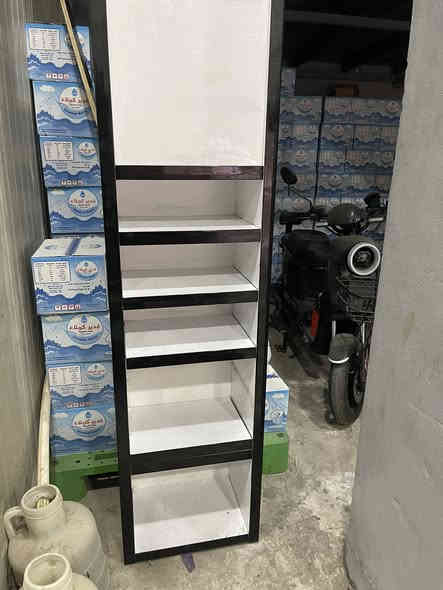 السلام عليكم غراض للبيع عرضه طرحيه عدد2 شغالات نصيفات السعر الوحده 200 وبيه مجال / عارضت سكائر السعر 50  مكاني كربلاء ***********
