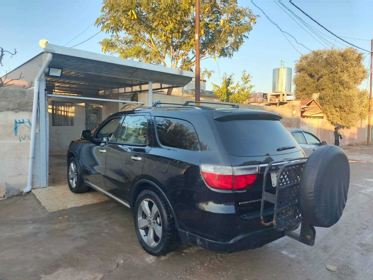 السلام عليكم دوج دورنكو 2011
مواصفات فول فول #السعر_١٧٠ 
بصمه تشغيل بصمه أبواب فتحه سقف هيتر كشن محرك و كير شرط سياره جاهزه ومنضومه غاز ضررها بأمريكا باب سايق وباب خلف السايق مبدل باصلي 

***********
