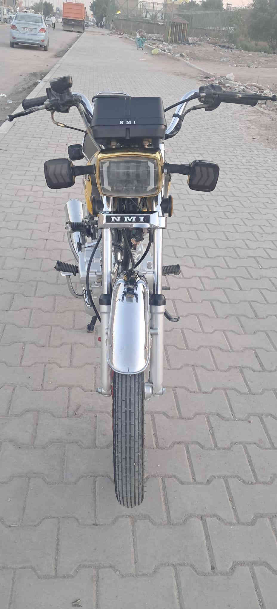 سلام عليكم شباب  دراجه للبيع نامه متياز اصفر اصولي وكيله (العارضي )
مقدم دسك مديل 2021 طاله 2023
دراجه كله شغاله كهربائياته 
 مكينته حلوه دراجه
سعر 750وبيه مجال
***********
