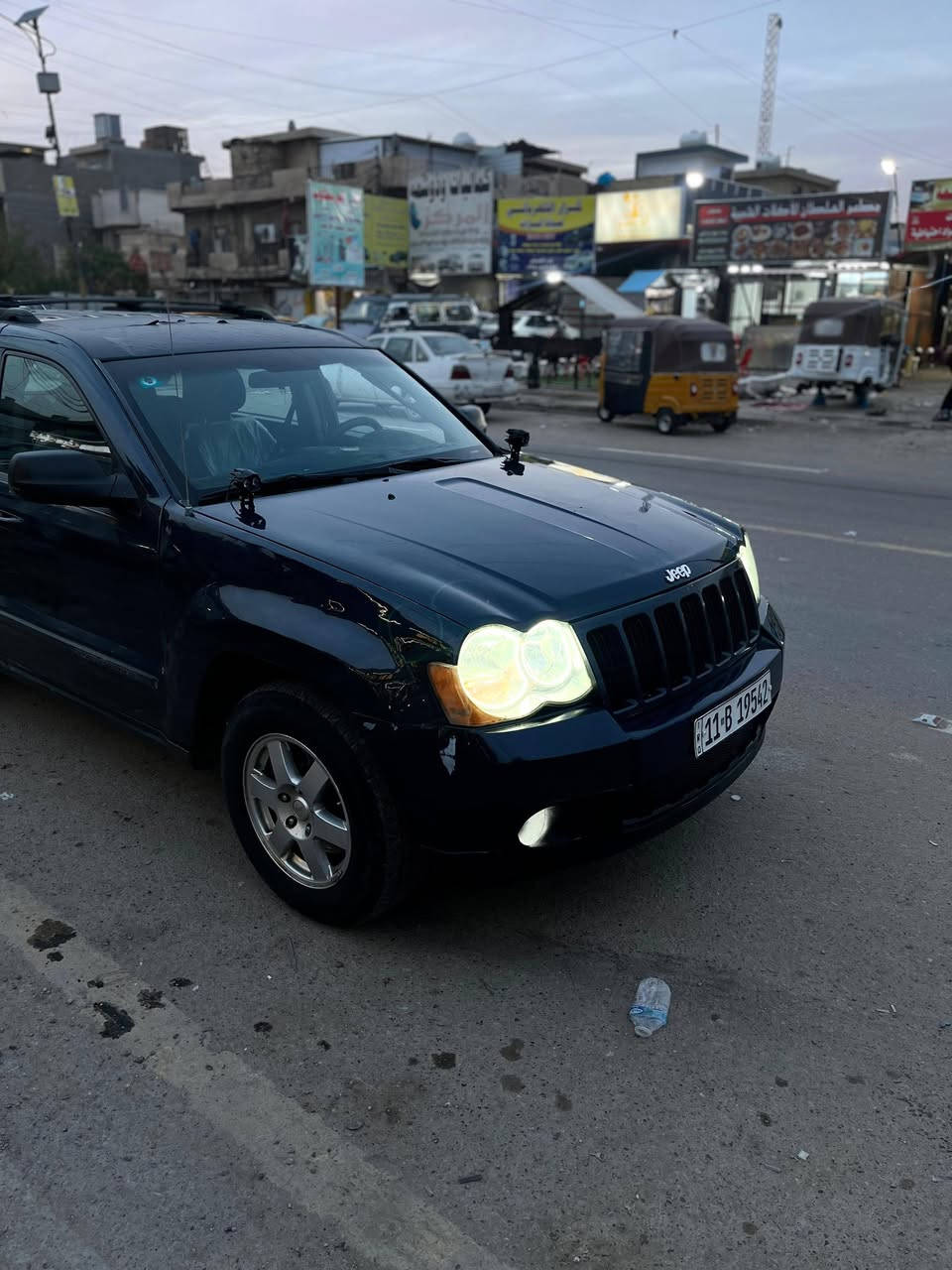 جيب 2009
كشن كهرباء 
بصمه
كروس سرعه
شاشة اعطال 
تبريد شغال
كير محرك خير من الله 
مصبوغه حزام 
حادثها جاملغ  وبنيد 
رقم بغداد الجديد 
تحويل مباشر 
مكان السياره الغزاليه 
االسعر ///78 وبيها مجال بسيط 
***********
