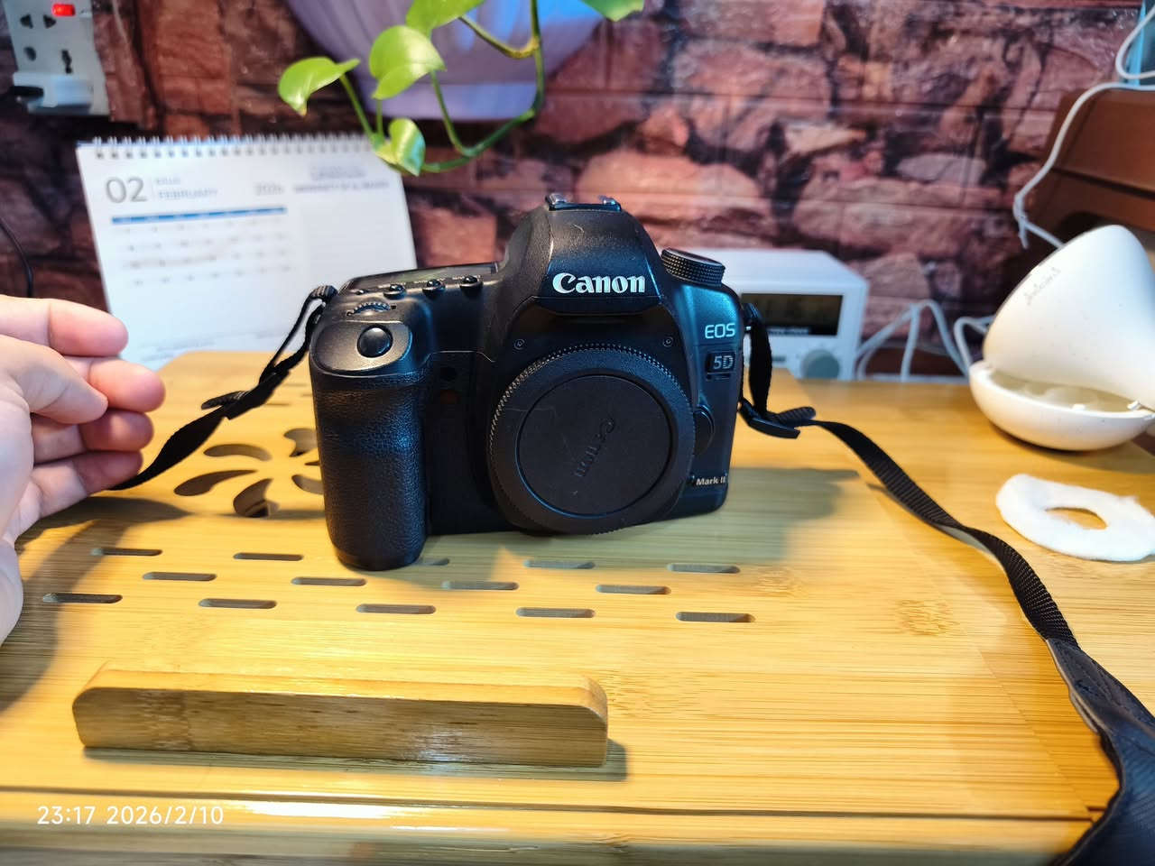 كاميرا كانون 5D MARK II نظيفة
***********
***********‬‏
السعر 300 وبيها مجال
