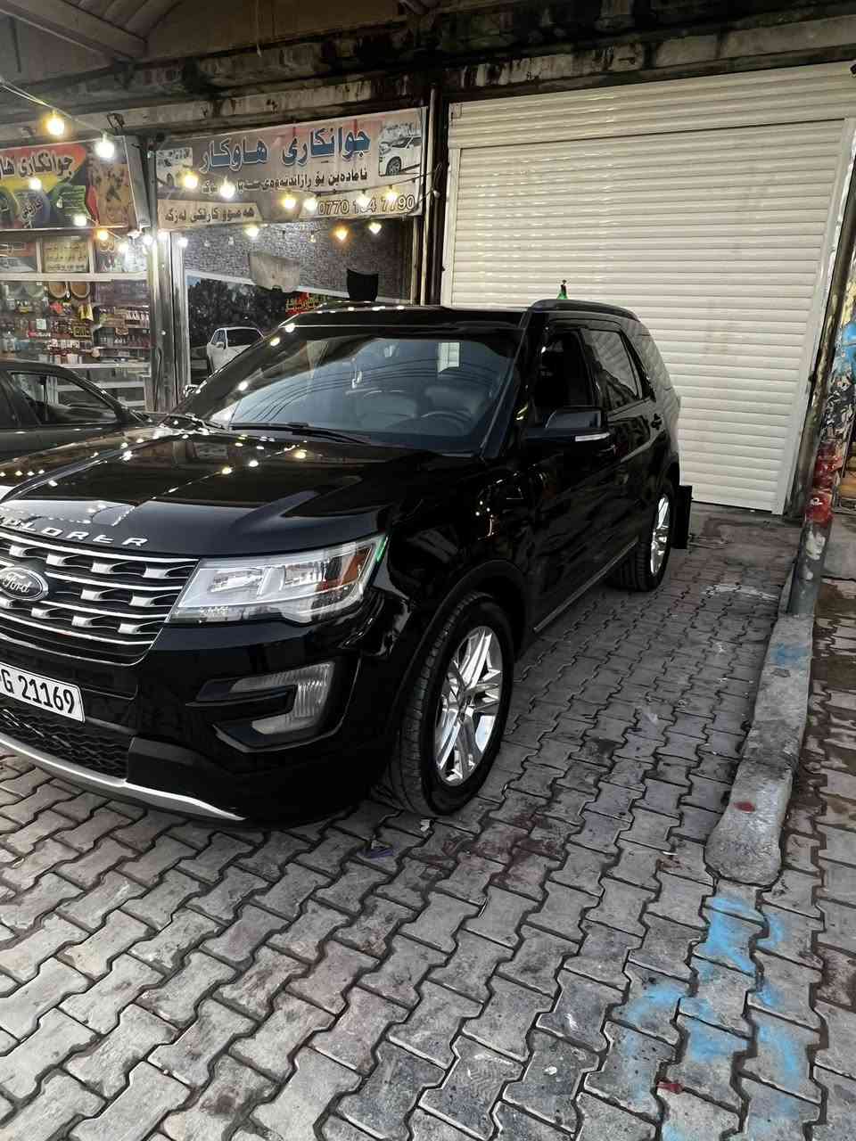 فورد اكسبلور 2017 XLT فول مواصفات دبل اكسل
1️⃣دبل بانوراما كهربائي 

2️⃣رادار 360 

3️⃣شاشة +كاميرا 

4️⃣حساس امامي خلفي 

5️⃣ويل كروم 20

6️⃣محرك 6سلندر 

7️⃣بصمة كود ابواب 

8️⃣ زجاج اوتوماتيك 

9️⃣صندوق شفط كهرباء

🔟لايتات ليد 

⏸️ سبعة راكب كشن جلد 

ماشي 109 الف مايل بيها طختين خفيفة امامي وخلفي السونر مرفق 

السعر (190$) قابل للتفاوض 

الاتصال واتس اب او ماسنجر متوفر 

***********

— في ‏‏السليمانية‏‏.
