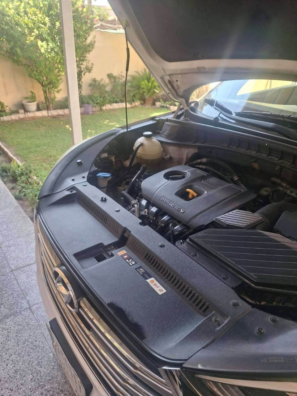 السلام عليكم 
هيونداي توسان 2018 خليجي 
مكفولة من الحادث والصبغ 
داخل جلد احمر 
تبريد قطعتين 
تحكم ستيرن 
اشاير مري حساس خلفي 
كاميرا 
مكان السيارة بغداد الدورة
السعر 182 وبيها مجال بسيط 
للاستفسار 
***********
