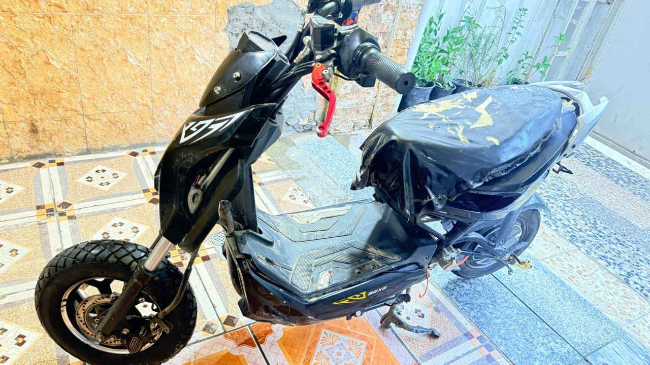 دراجه سكنس للبيع 
دارجه شحن سكنس للبيع 

نقصها بطاريه 1 فقط 

والموجودات 5 يعني هنه 6 

و سويج ما بيها 

وكشنها الجلد فقط خربان 

السعر  530 وبيها مجال قليل 

للستفسار اكثر مراسله الصفحه
او علق واني ارد عليكم


**إذا كنت صاحب هذا الإعلان وتريد حذفه لأي سبب، رجاءا أرسل رسالة إلى الدعم الفني**
